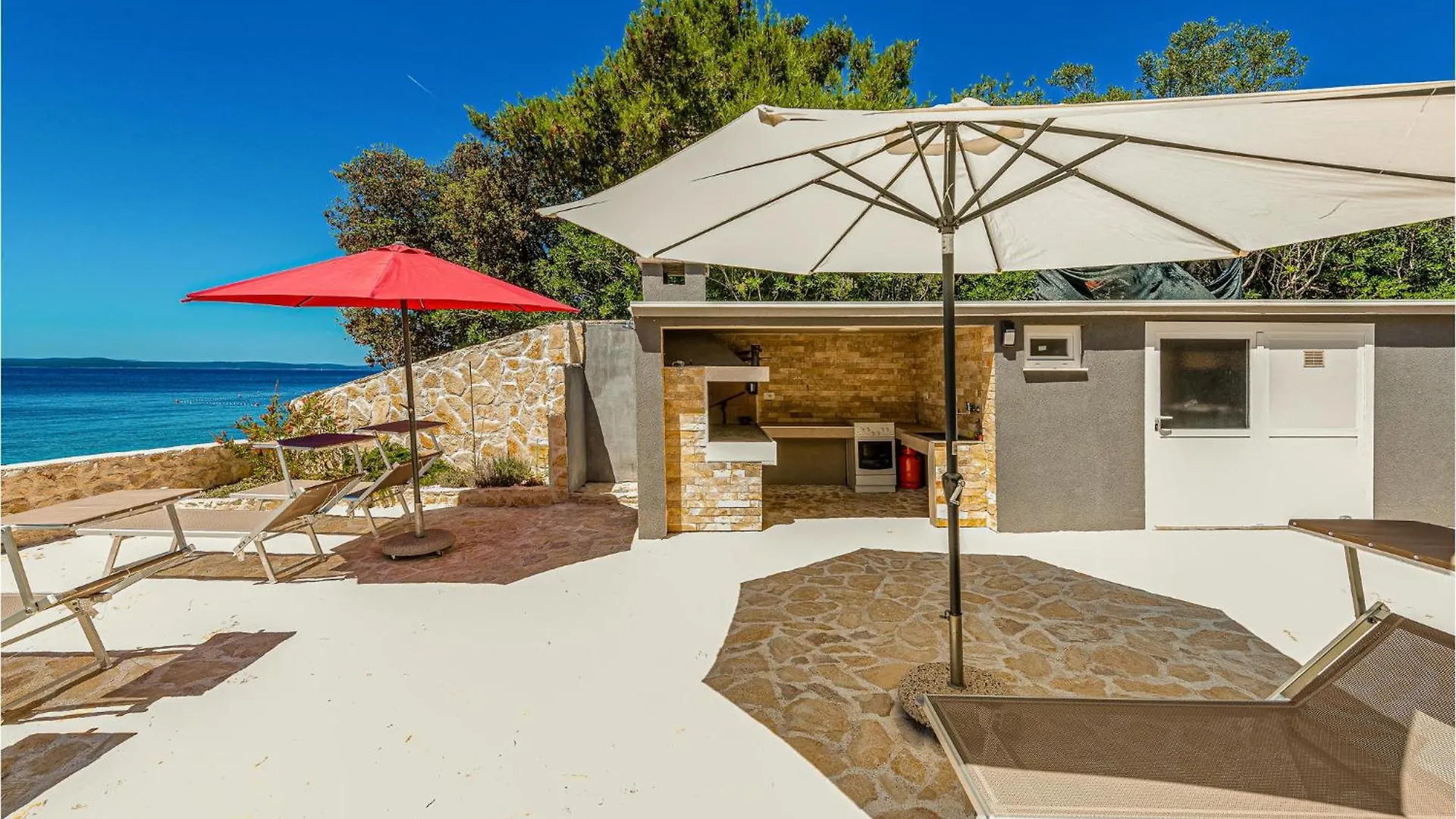 Lovely Apartment In Petrcane With Wifi 0*,  Hırvatistan